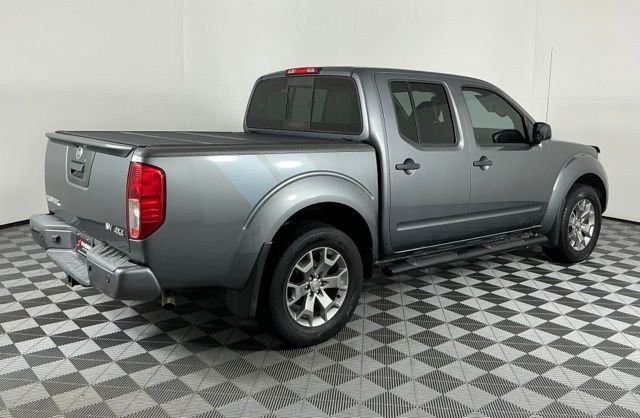 Used 2021 Gray Nissan SV image 7