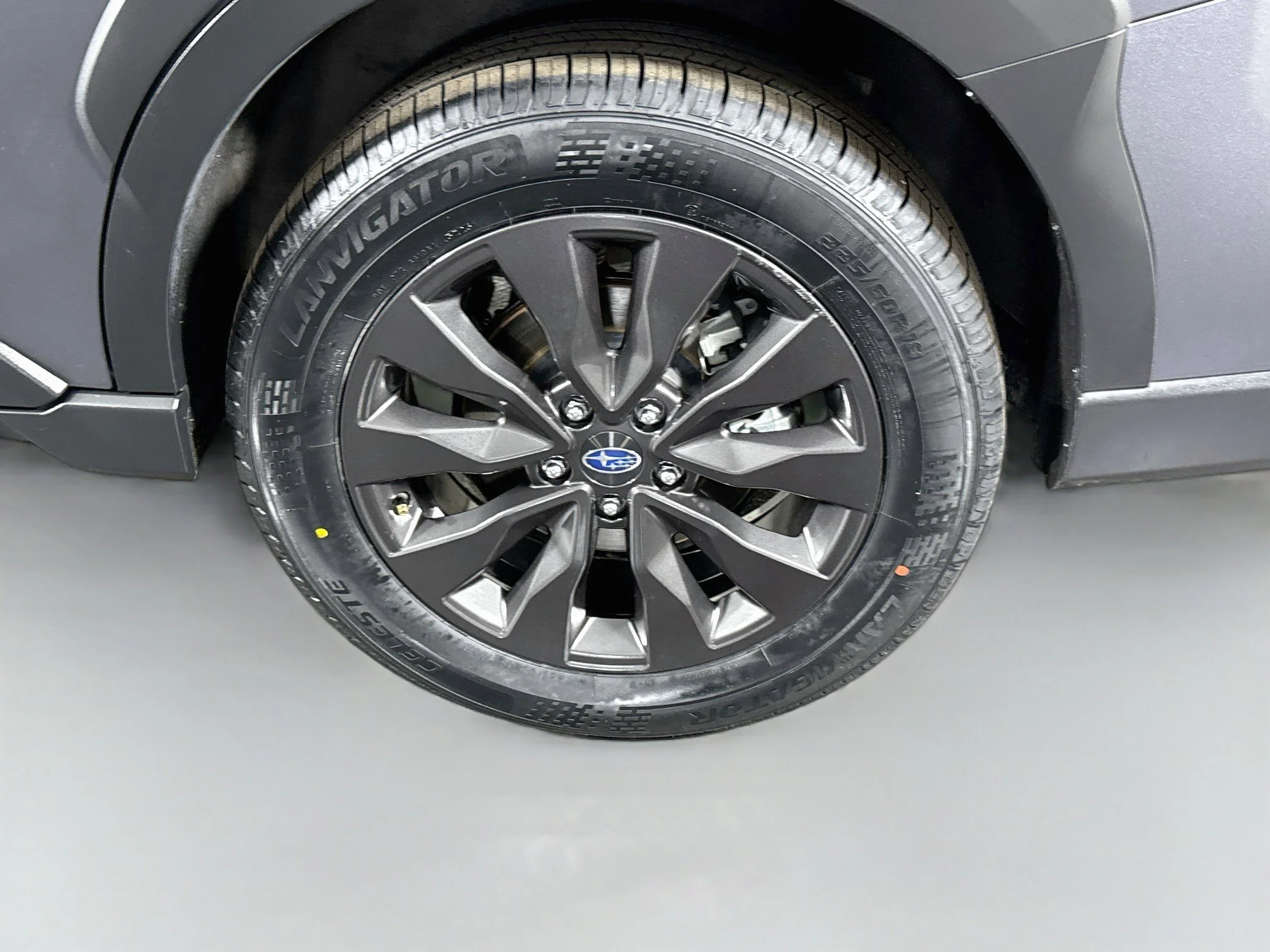 Used 2025 Magnetite Gray Metallic Subaru Onyx Edition image 33