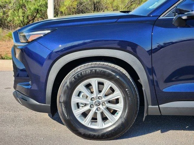 Used 2025 Blueprint Toyota XLE image 8