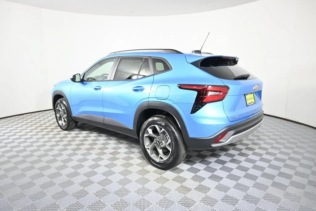 2026 Chevrolet Trax LT - Photo 4