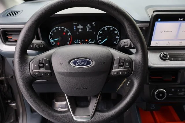 Used 2024 Gray Metallic Ford XLT image 17
