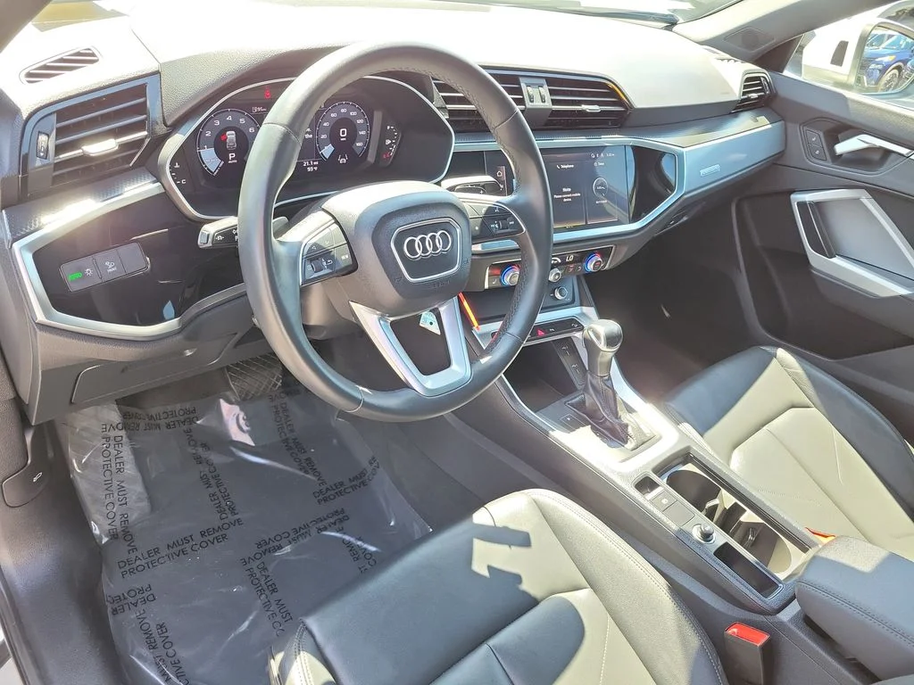 Used 2025  Audi Premium image 18