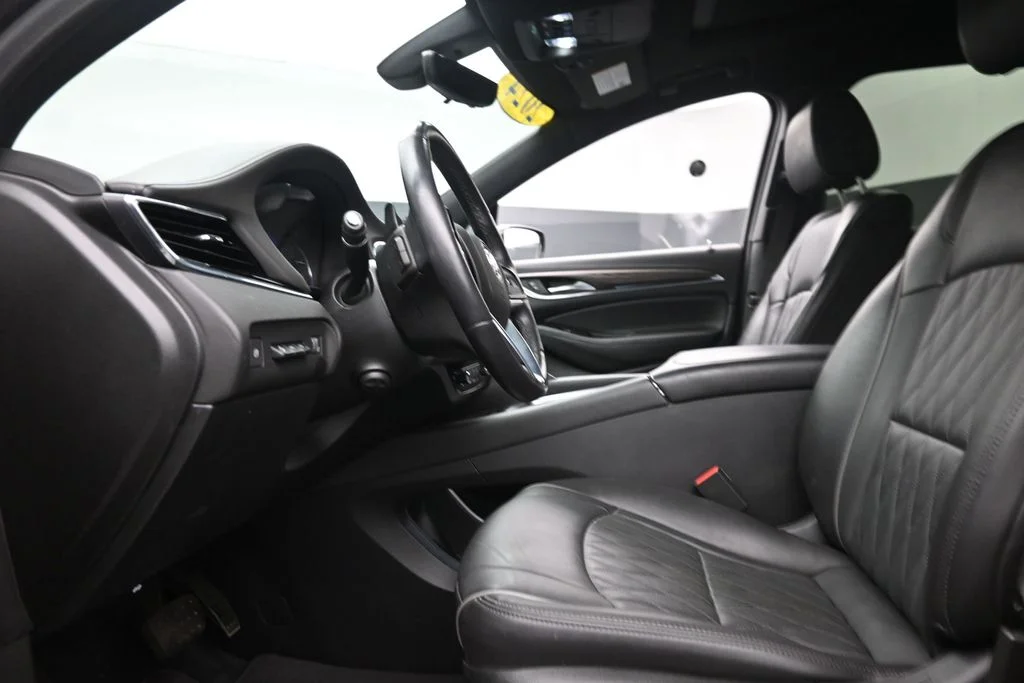 Used 2024 Red Buick Avenir image 19