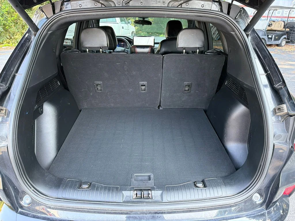 Used 2023 Black Ford ST-Line image 18