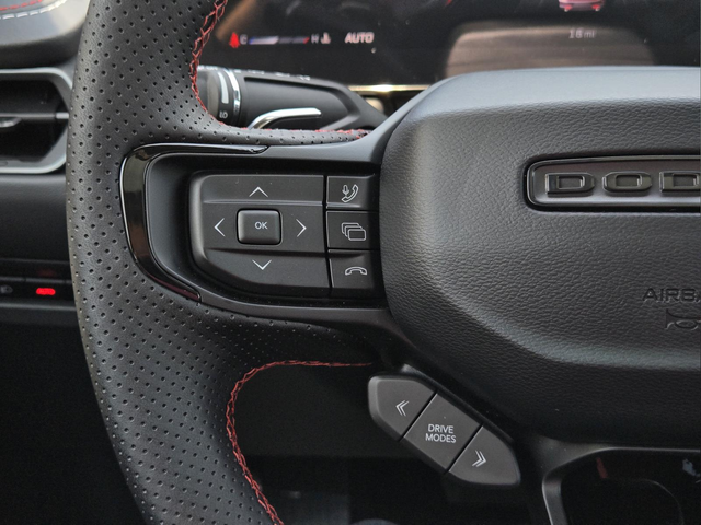 New 2026 Diamond Black Crystal Pearlcoat Dodge R/T Scat Pack image 9