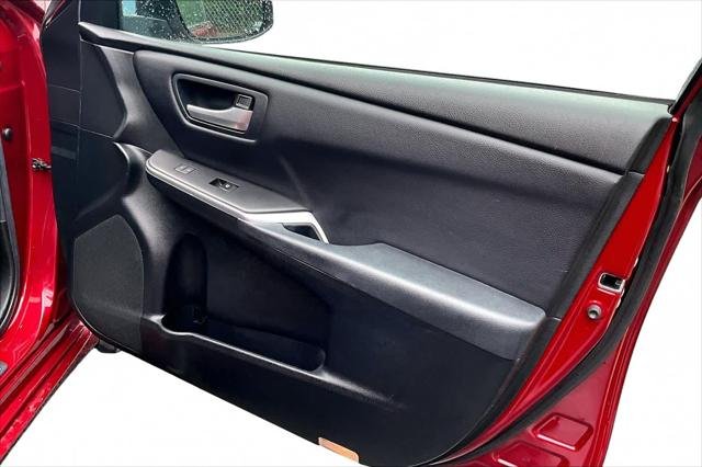 Certified Used 2017 RUBY FLARE PEARL Toyota  image 23