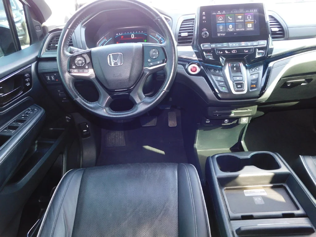 Used 2023 White Honda Elite image 17