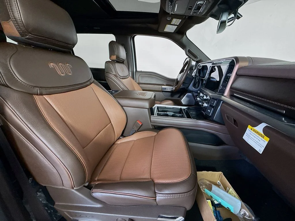 New 2026 Star White Metallic Tri-Coat Ford F-250® King Ranch® image 30