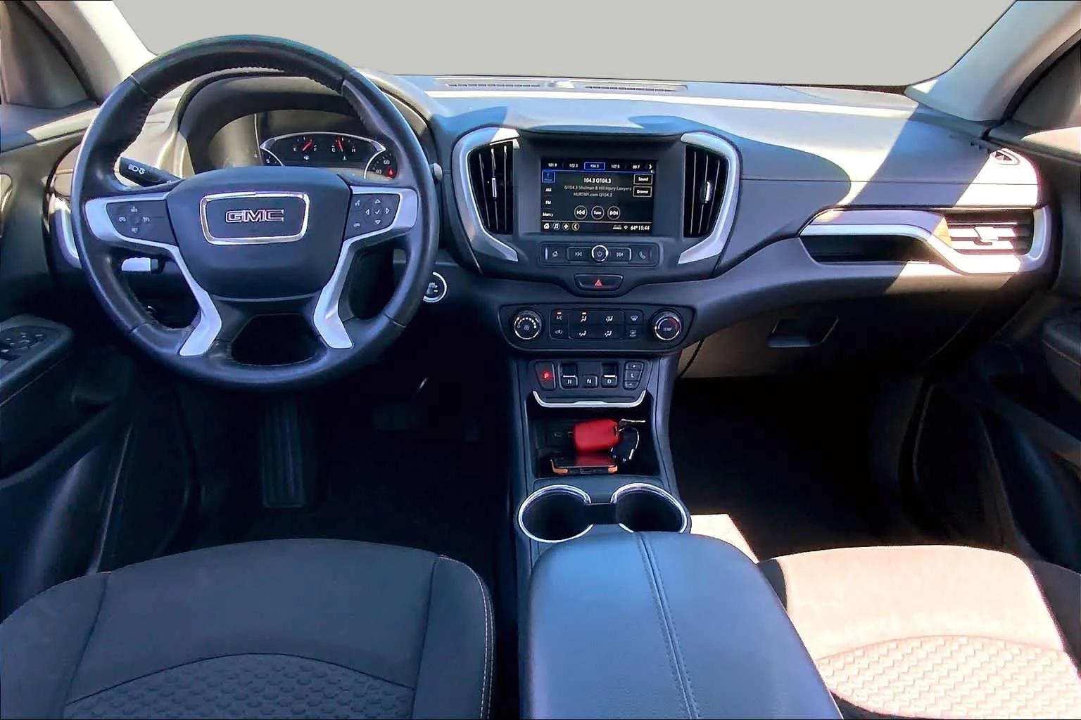 Used 2019 Summit White GMC SLE image 15