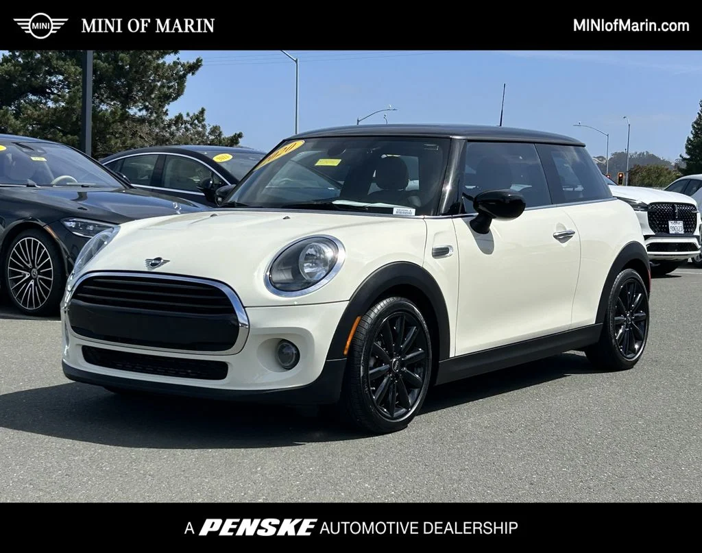 2020 MINI Hardtop Oxford Edition's photo
