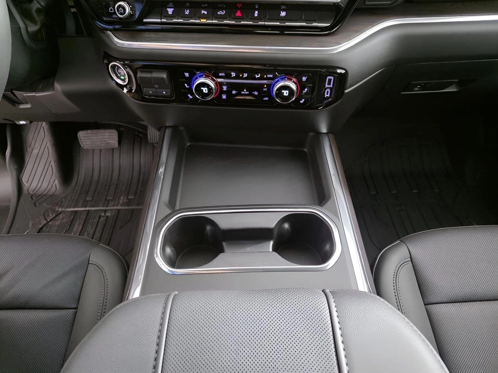 2025 GMC Sierra 2500HD SLT - Photo 40
