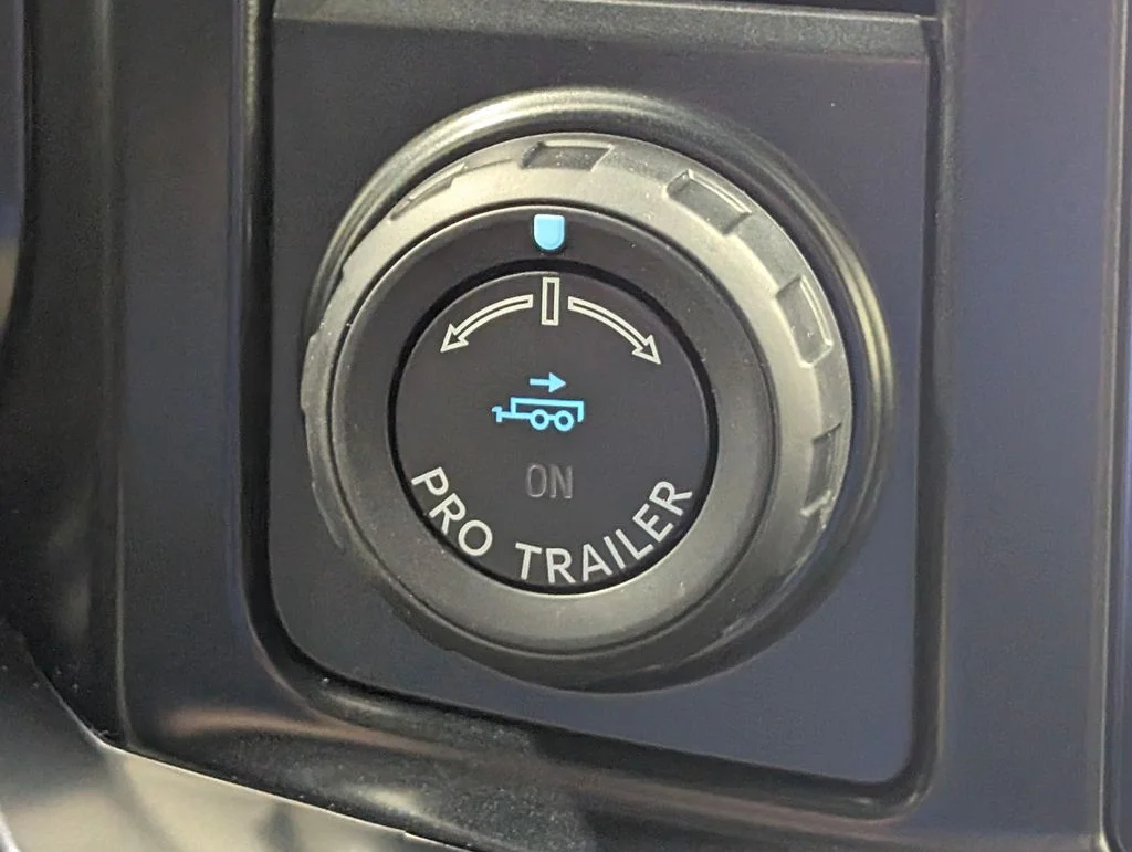 New 2026 Agate Black Metallic Ford F-250® Lariat® image 7