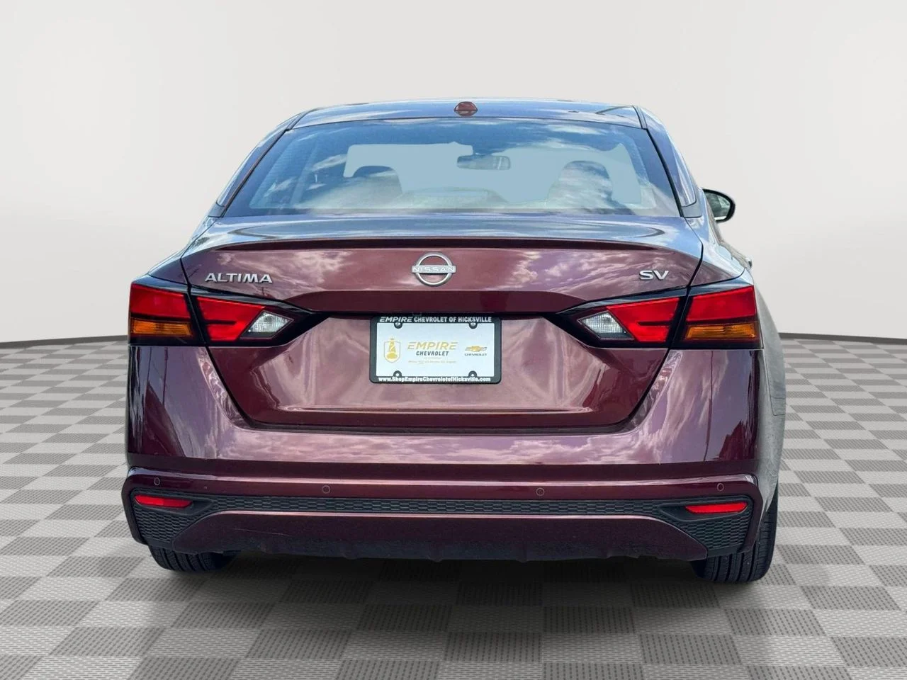 Used 2024 Garnet Pearl Metallic Nissan SV FWD image 5