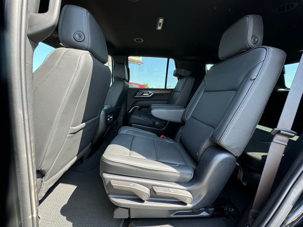 Used 2025 Black GMC Denali image 35