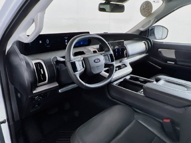 2025 Ford Expedition Active - Photo 38