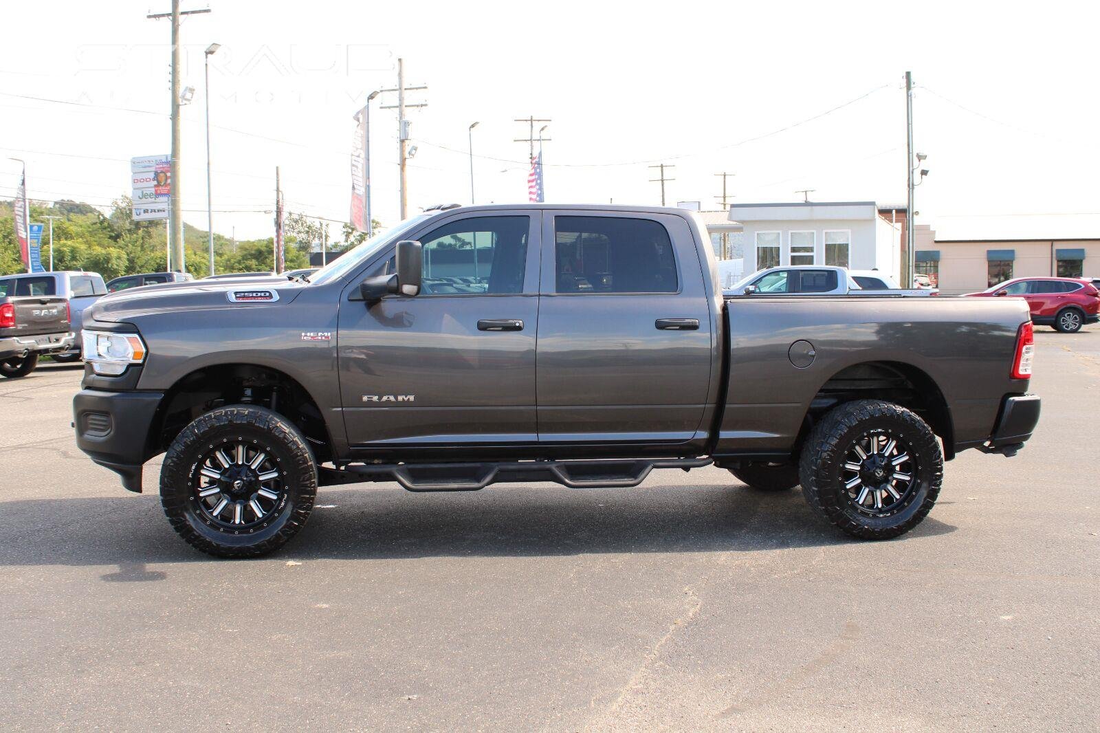 Used 2021 Granite Crystal Metallic Clearcoat Ram Tradesman image 5