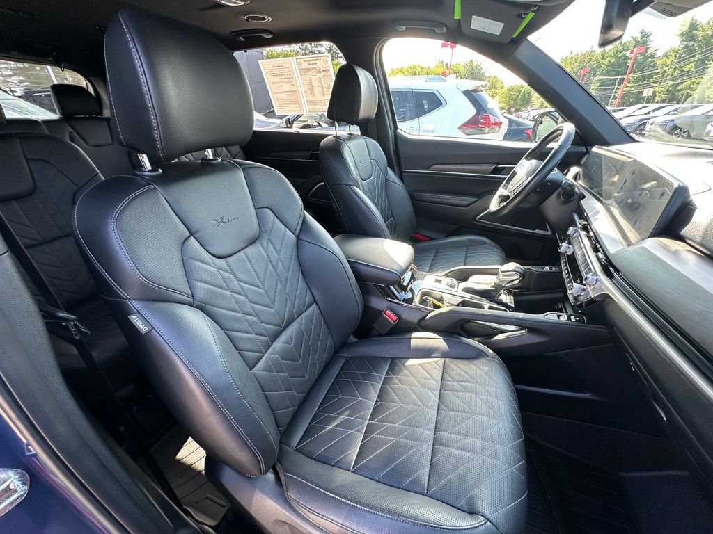 Used 2024 Black Kia EX X-Line image 22