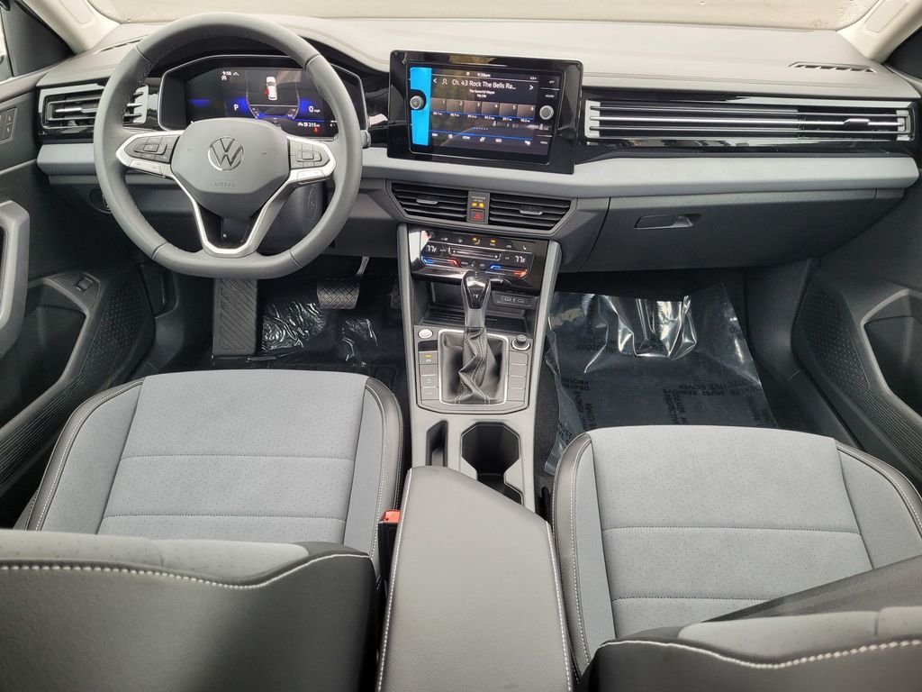 New 2026 White Volkswagen 1.5T SE image 15