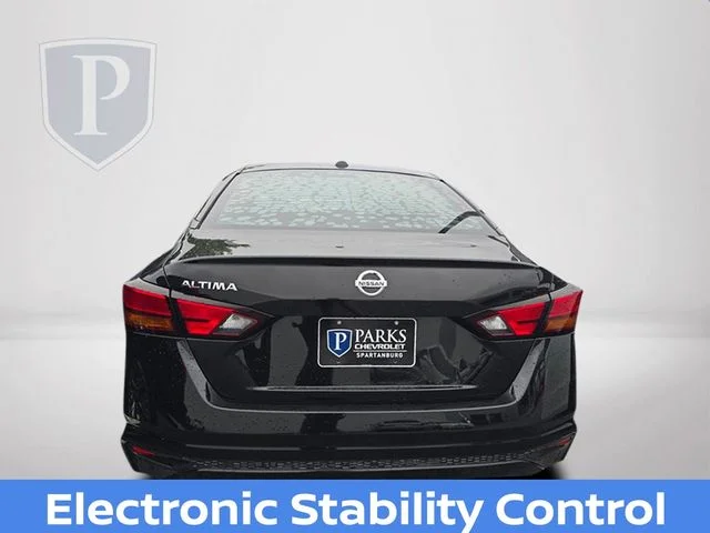 Used 2020 Black Nissan 2.5 S image 7
