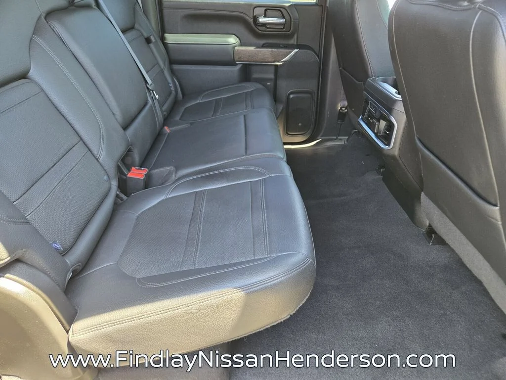 Used 2021 Silver GMC Denali image 17