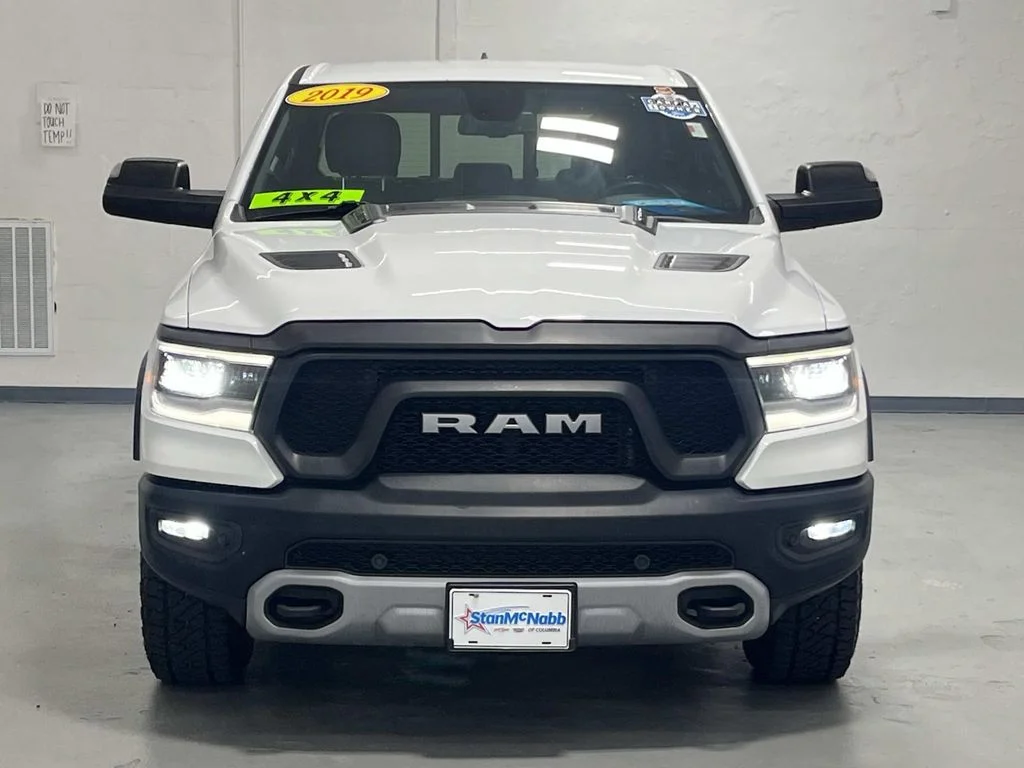 Used 2019 Bright White Clearcoat Ram Rebel Crew Cab 5.7L V8 4x4 1 Owner image 3