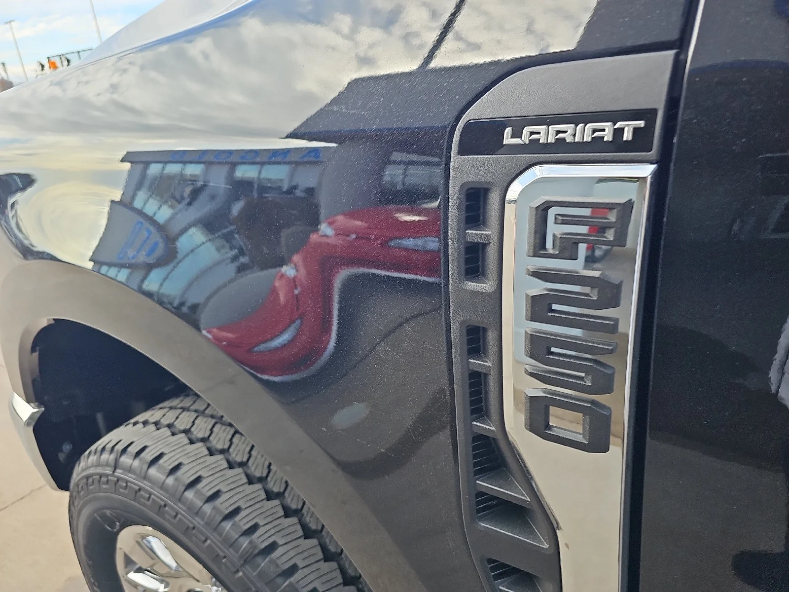 New 2026 Agate Black Metallic Ford F-250® Lariat® image 24