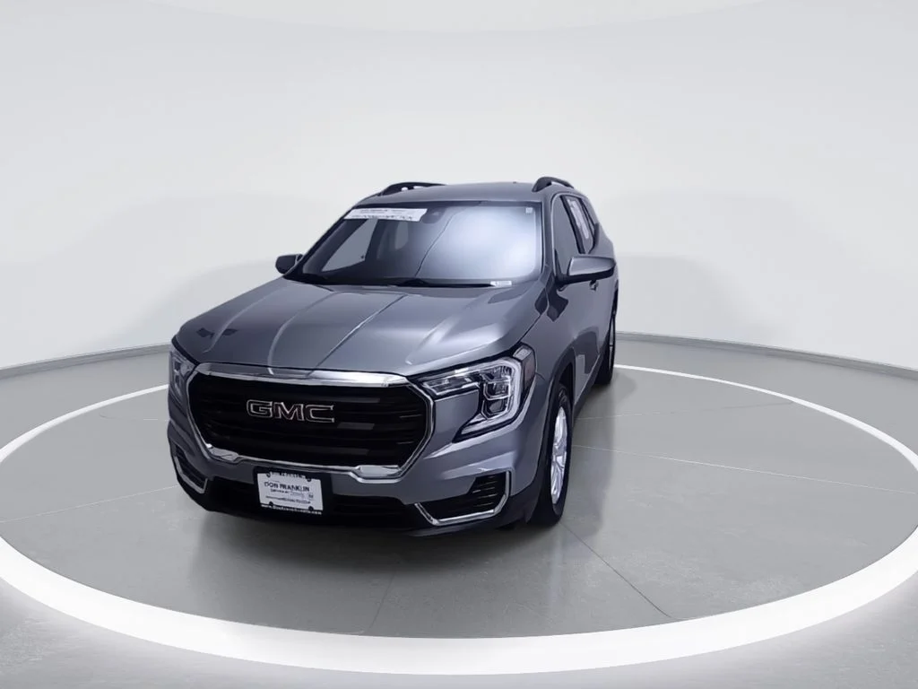 Certified Used 2023 Silver GMC SLE image 5