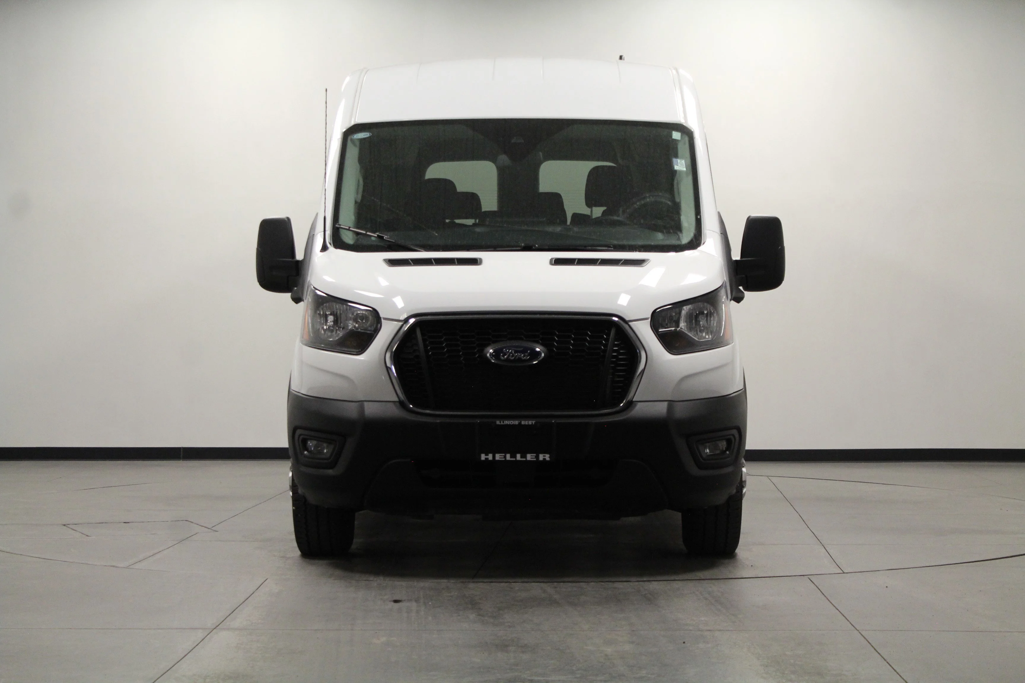 2024 Ford Transit Passenger Van XL - Photo 9
