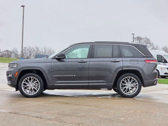Certified Used 2022 Baltic Gray Metallic Clearcoat Jeep Summit image 4