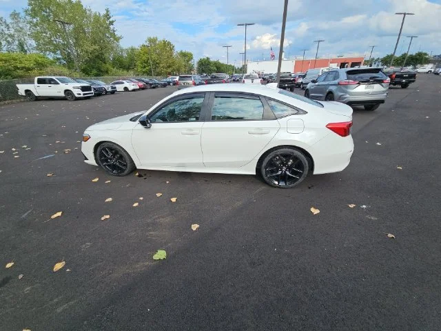 Used 2023 White Honda Sport image 17