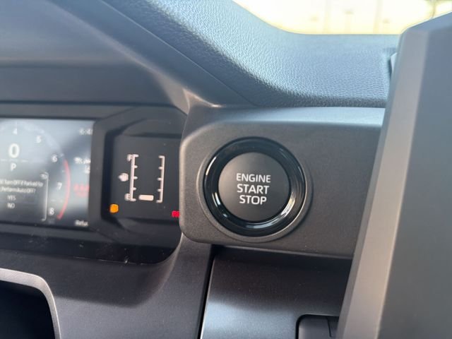 2026 Toyota Tacoma SR5 - Photo 15