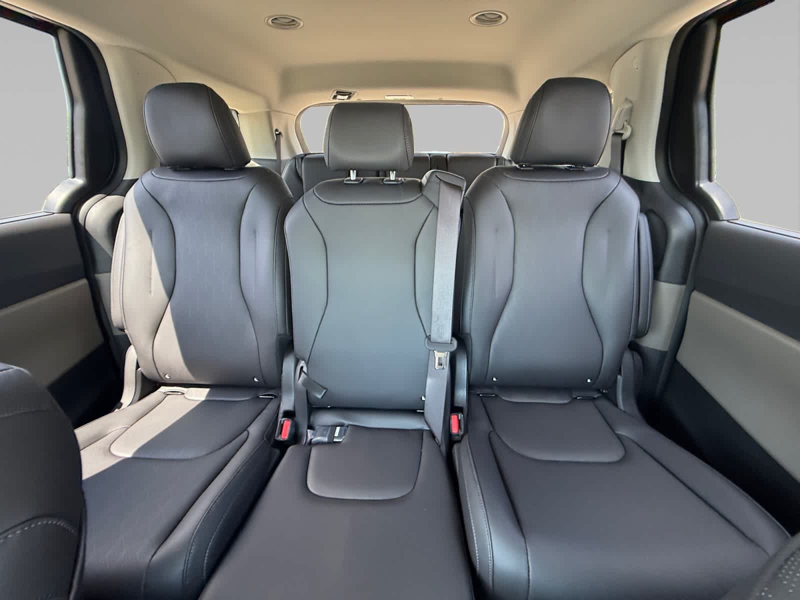 New 2026 Aurora Black Pearl Kia EX image 21