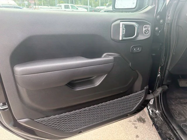 2025 Jeep Wrangler 4-Door Sport S - Photo 17