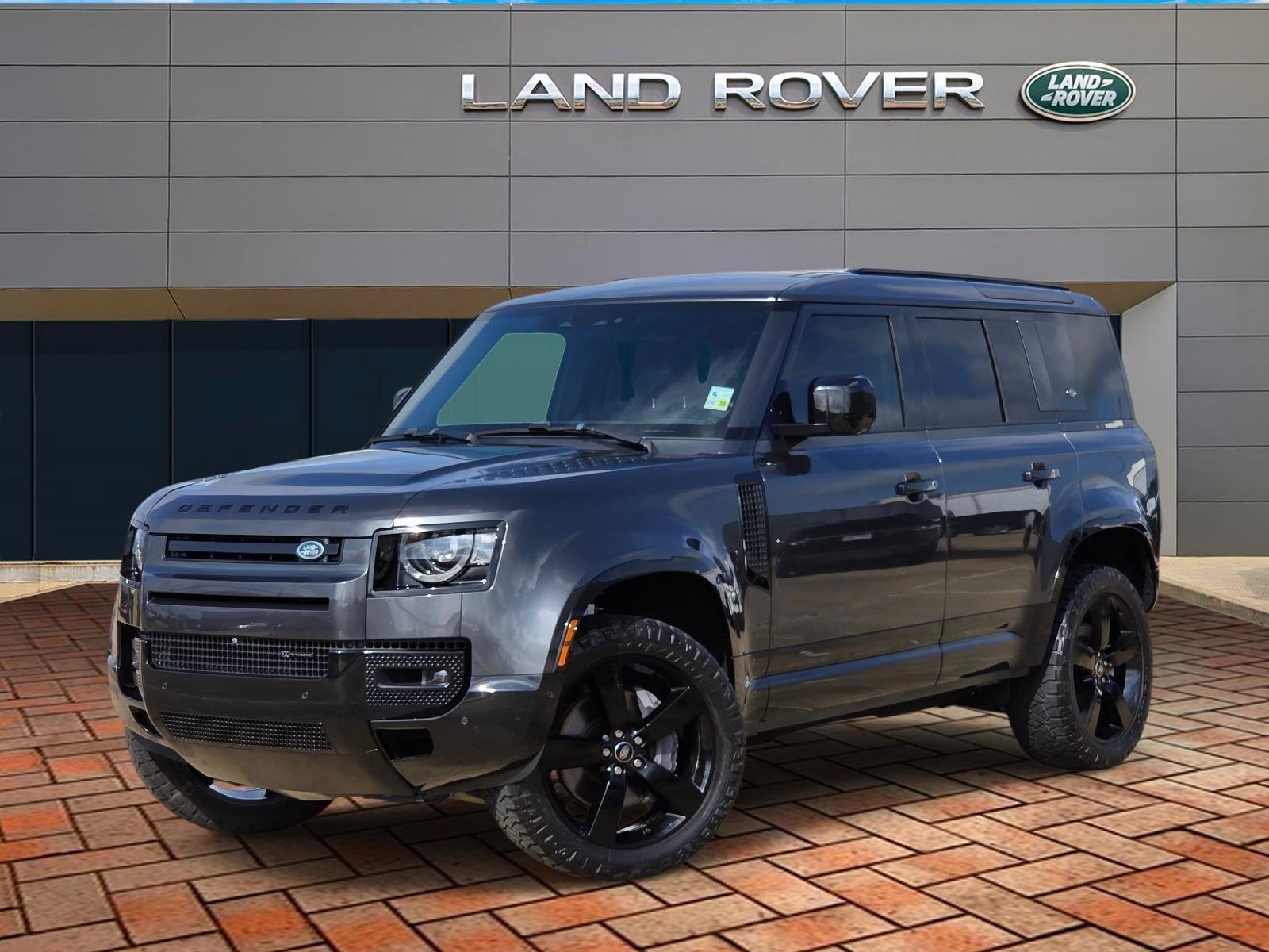 Used 2022 Carpathian Grey Premium Metallic Land Rover X-Dynamic image 1