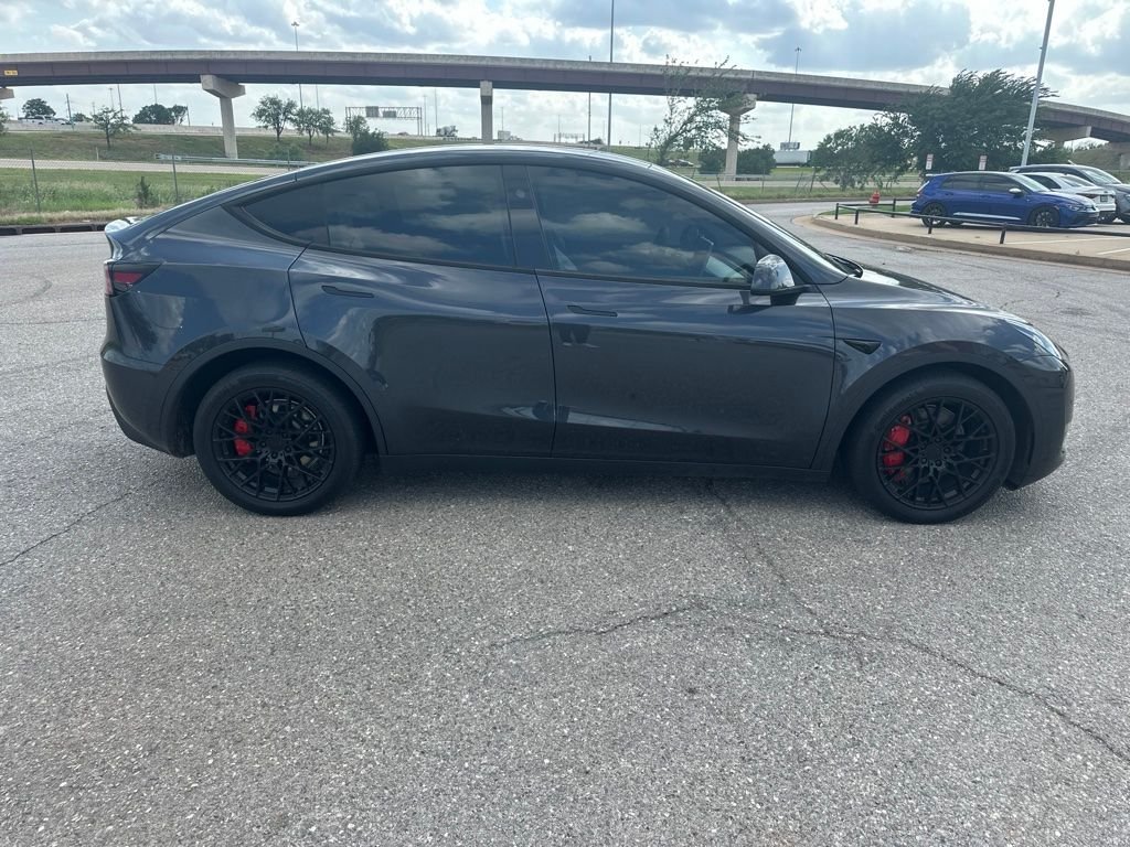 Used 2024  Tesla Long Range image 3