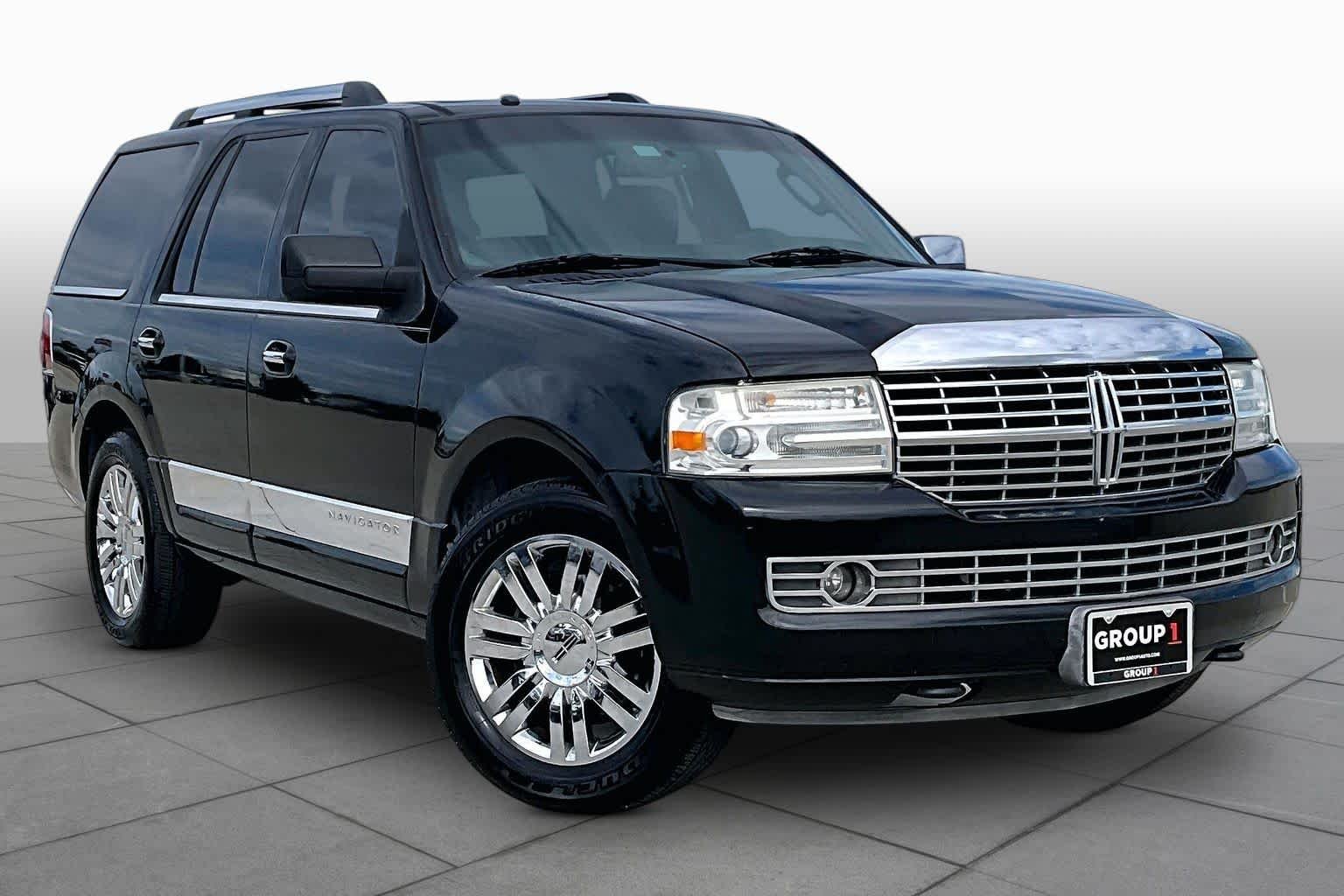 Used 2007 Black Lincoln Ultimate image 2