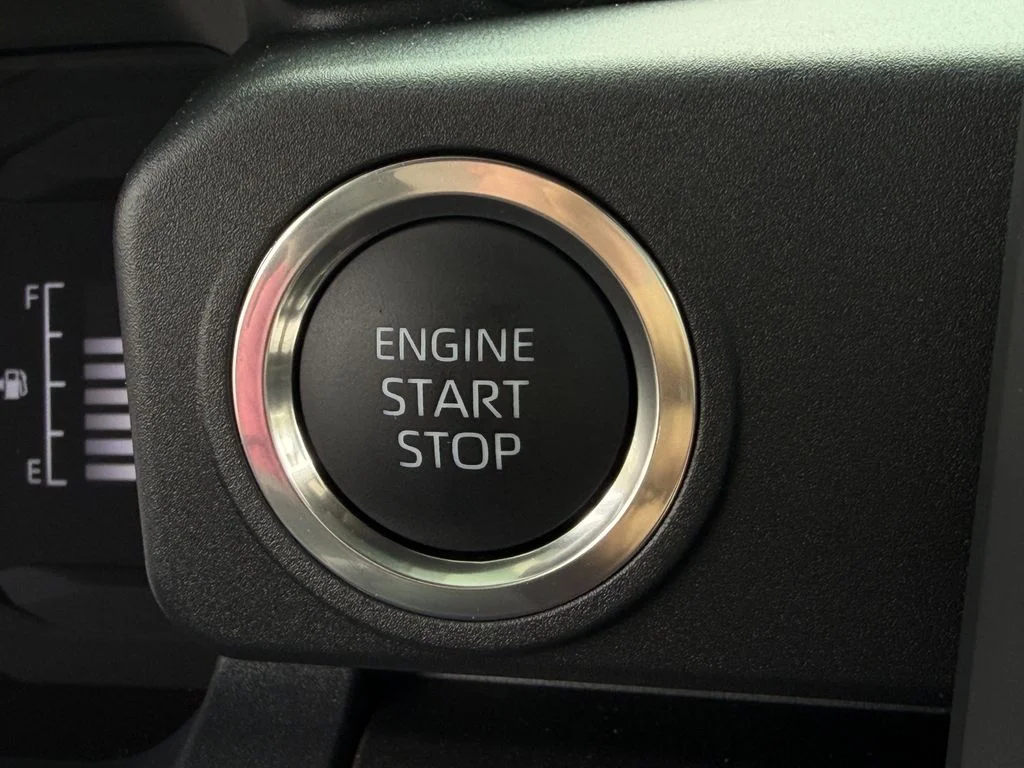 Used 2026 Blue Toyota SR5 image 19