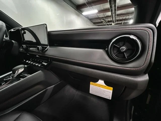2026 Chevrolet Colorado Z71 - Photo 30