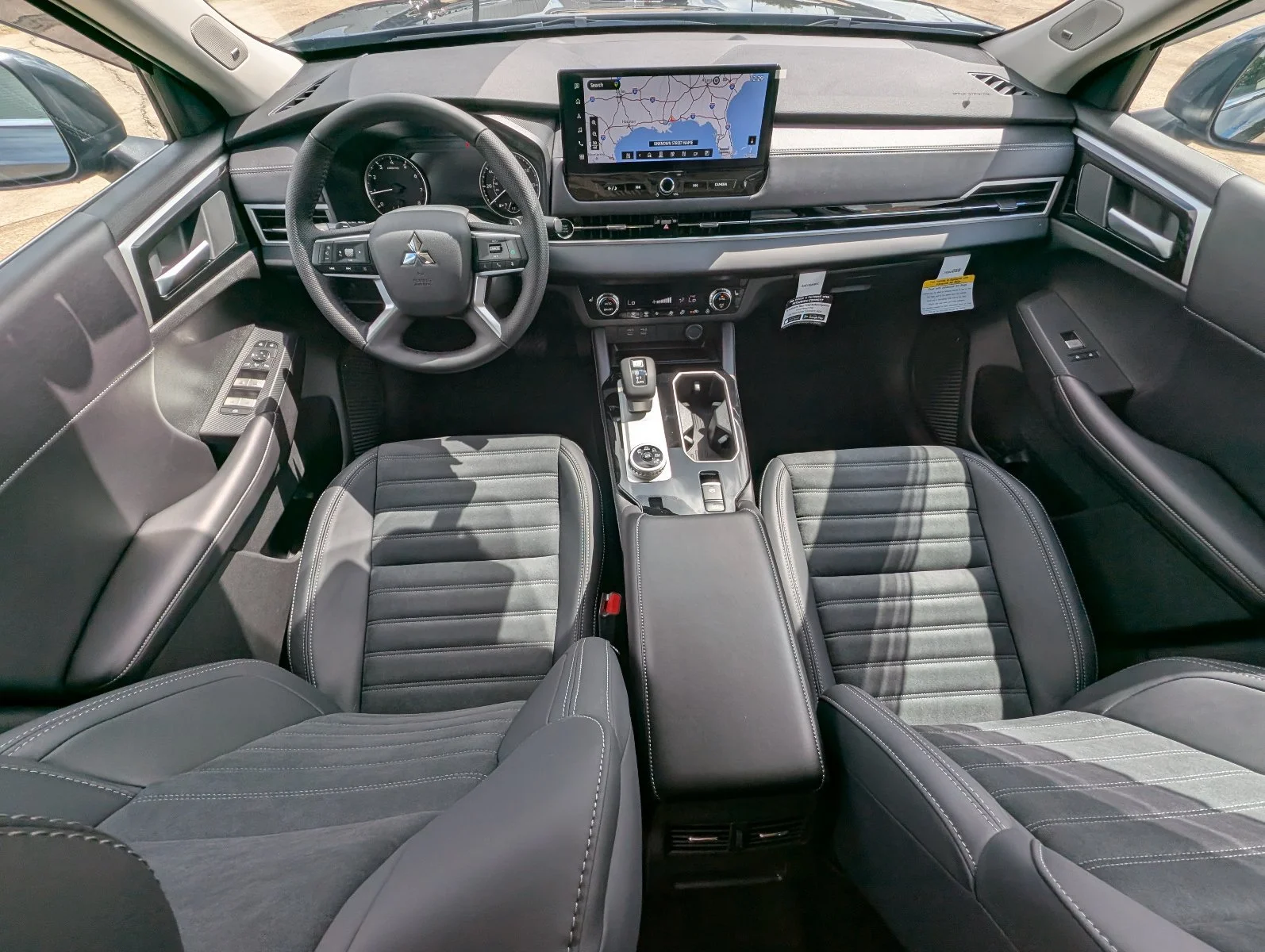 New 2026 Gray Mitsubishi SE 1.5T 2WD image 31