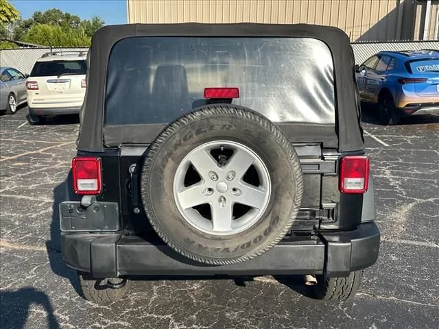 2016 Jeep Wrangler Sport S - Photo 10