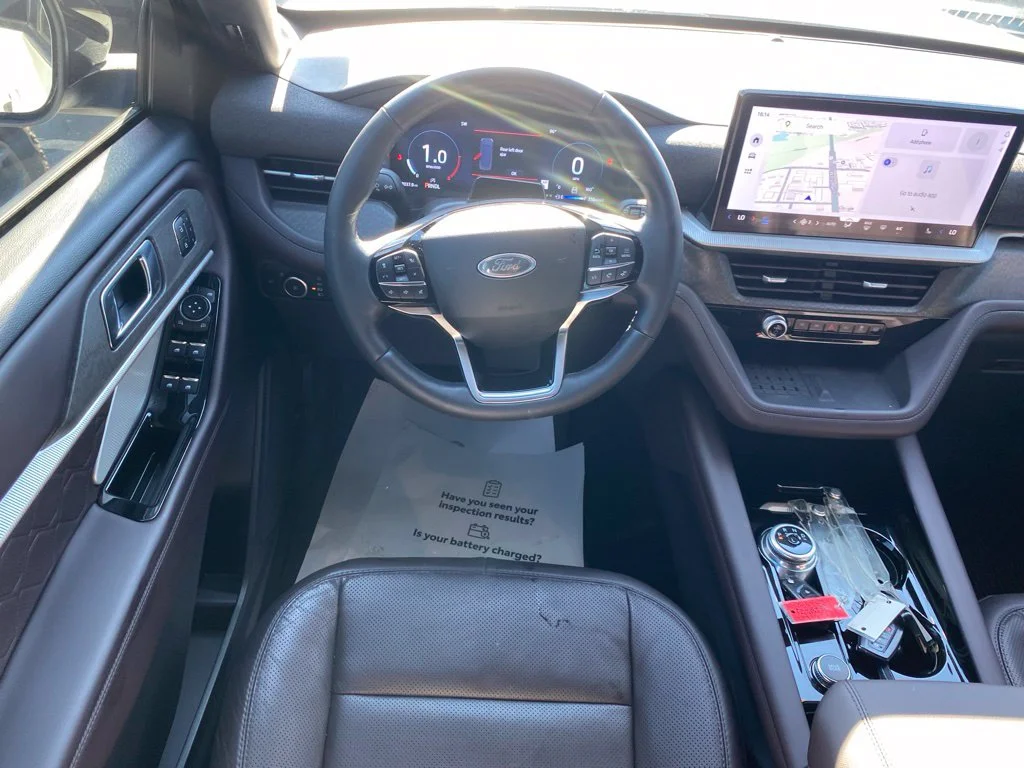 Used 2025 White Ford Platinum image 11