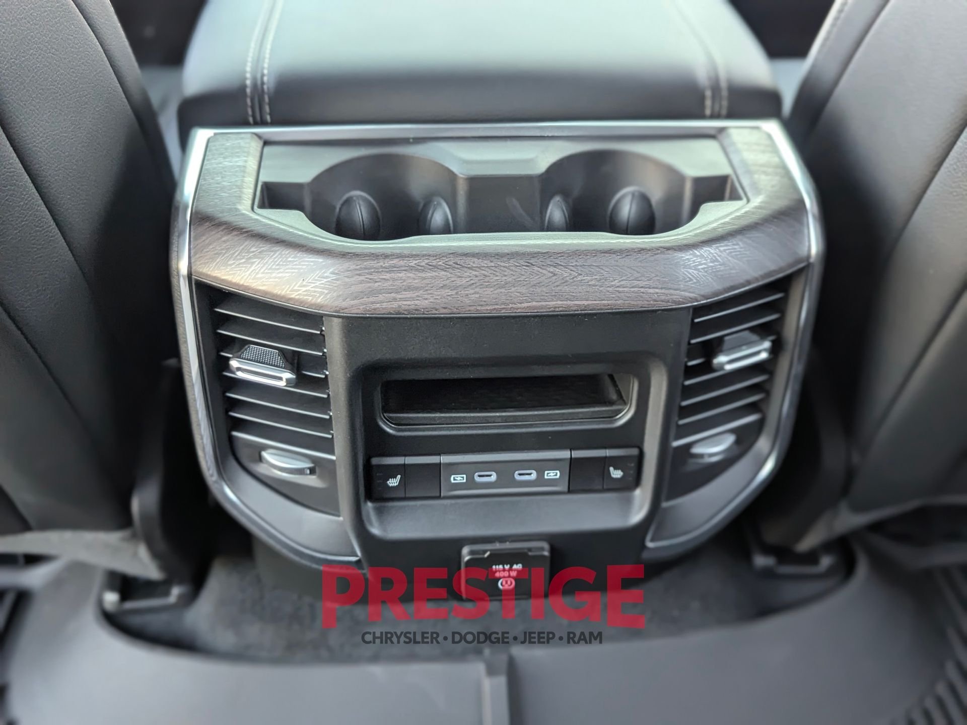 New 2026 Molten Red Pearl-Coat Exterior Paint RAM Laramie image 27