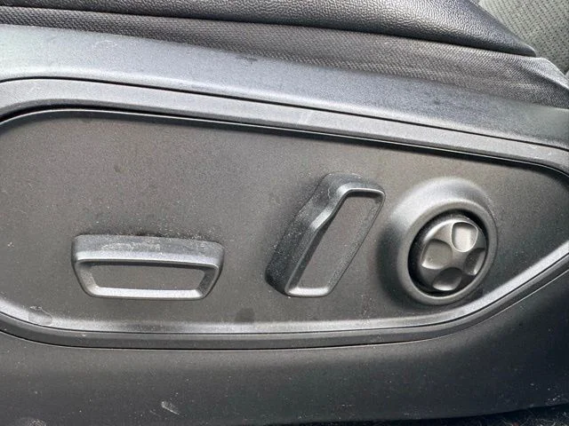 Used 2024 Silver Jeep Altitude X image 15