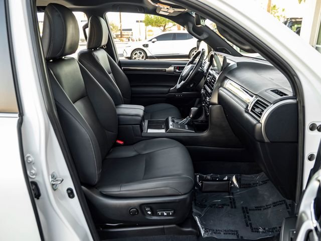 Used 2023 White Pearl Lexus 460 image 41