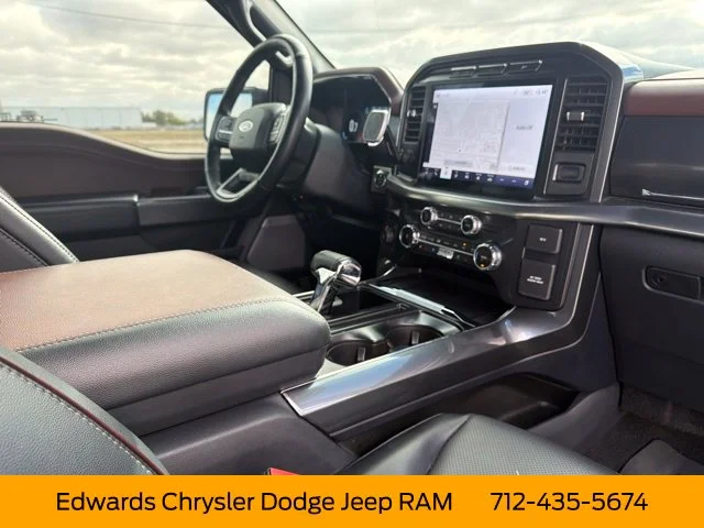 Used 2023 White Ford Lariat image 32