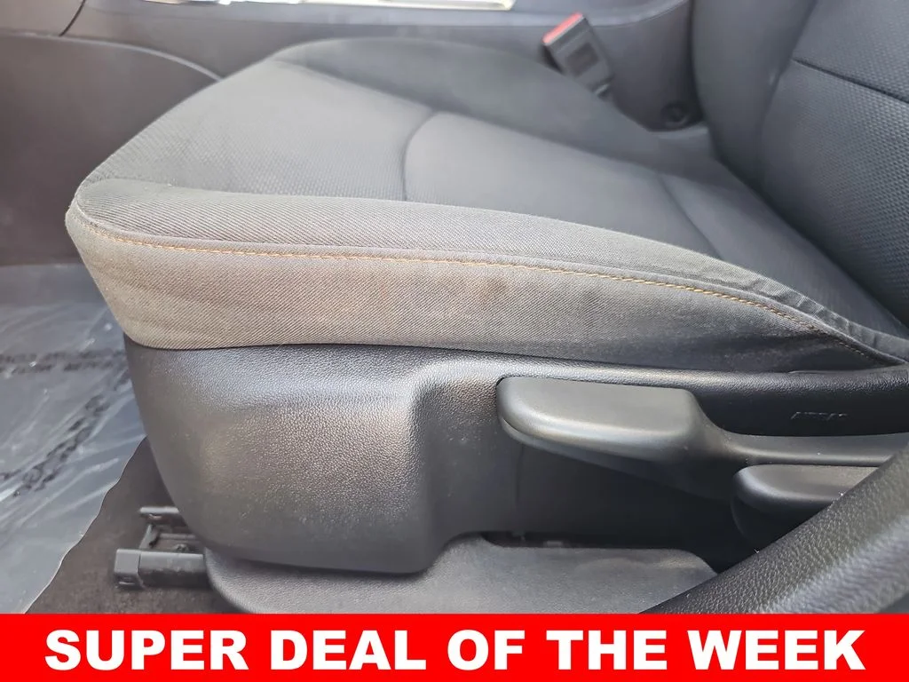 Used 2017 Silver Chevrolet LS image 27