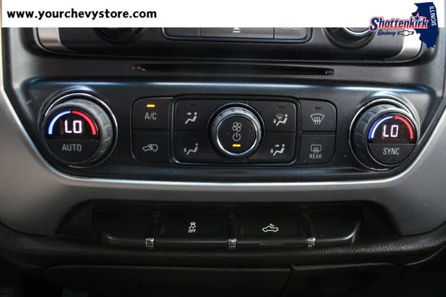 Used 2017 Silver GMC SLE image 29