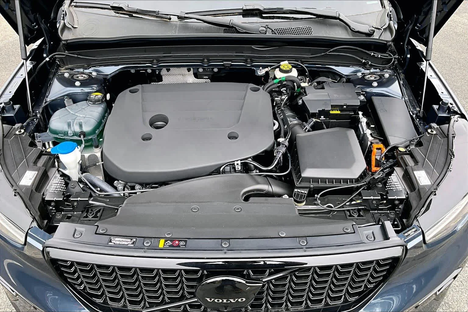 New 2026 DENIM BLUE Volvo Ultra Black Edition image 14