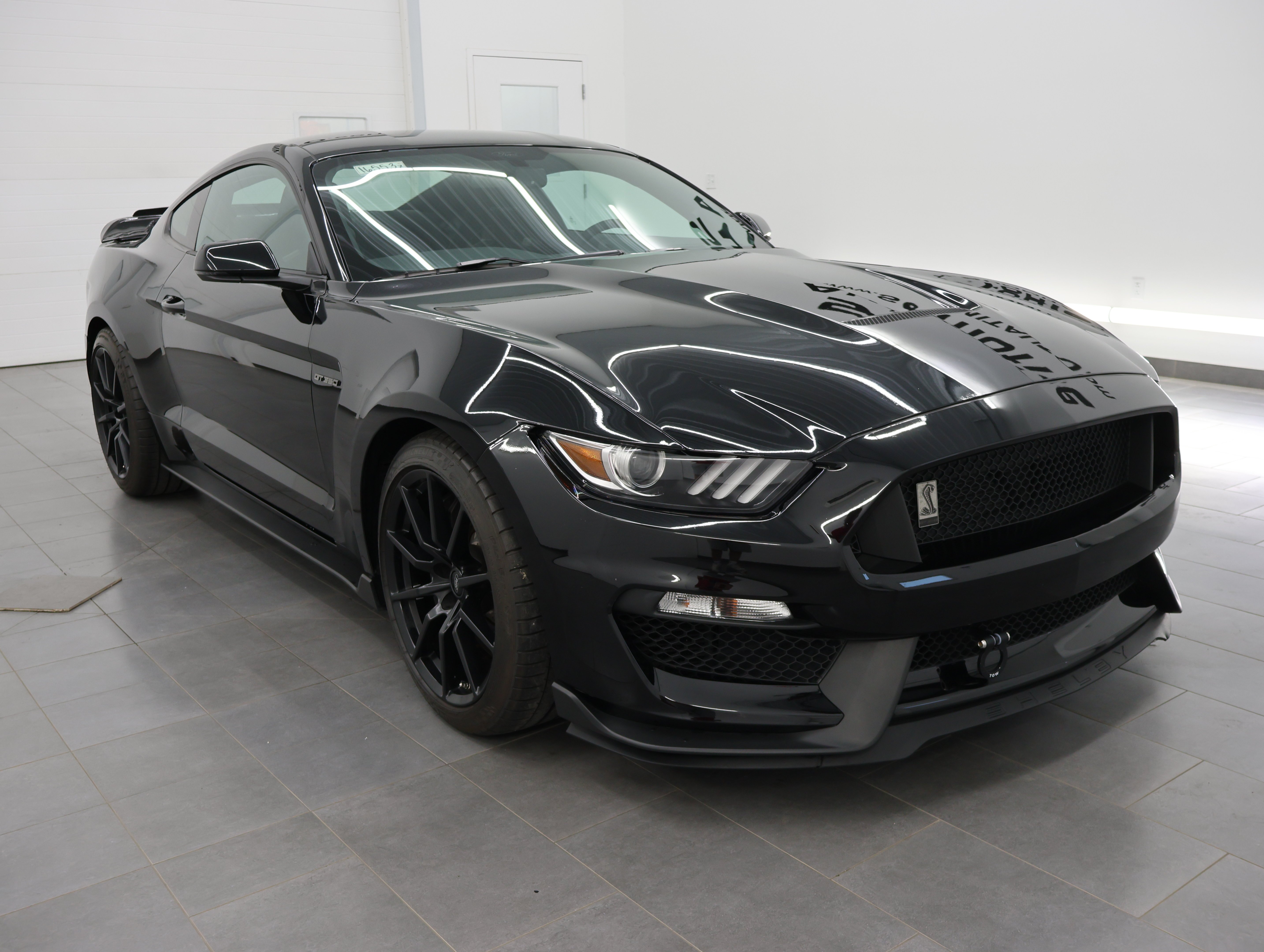 Used 2018 Shadow Black Ford GT350: GT350-ELECTRONICS-6 SPEED MANUAL-NAV-RECAOR SEATS-NEW TIRES image 2