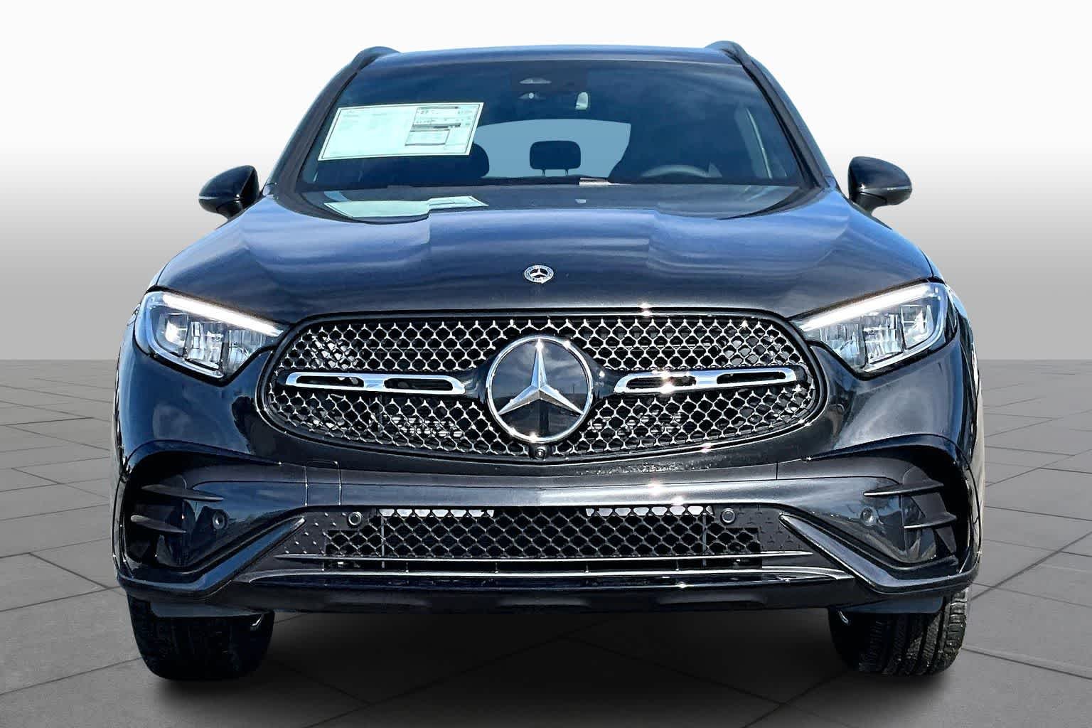New 2026 Graphite Grey Metallic Mercedes-Benz GLC 300 image 3